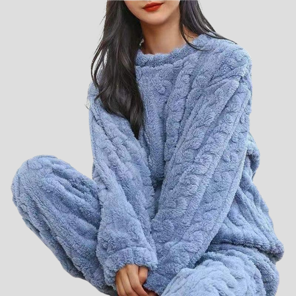 Women’s Warm Fleece Indoor Pajama Set for Colder Nights