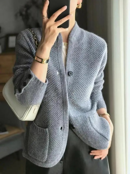 Women's Fashion Classic Long Sleeves Cashmere Buttons Cardigan
